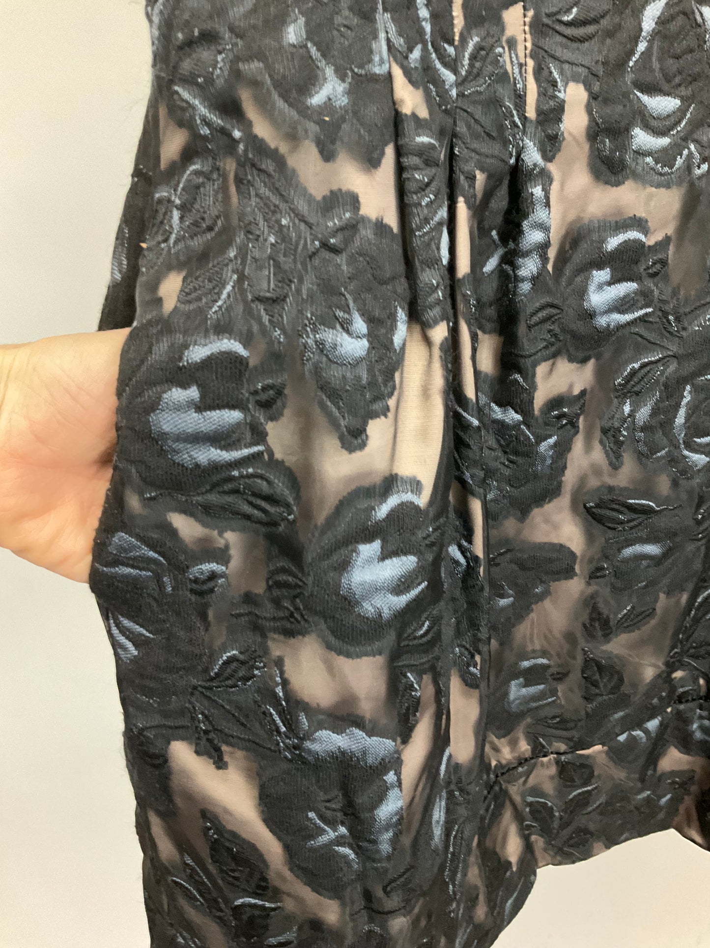 VINCE CAMUTO BLACK/BLUE LACE DRESS SZ 12