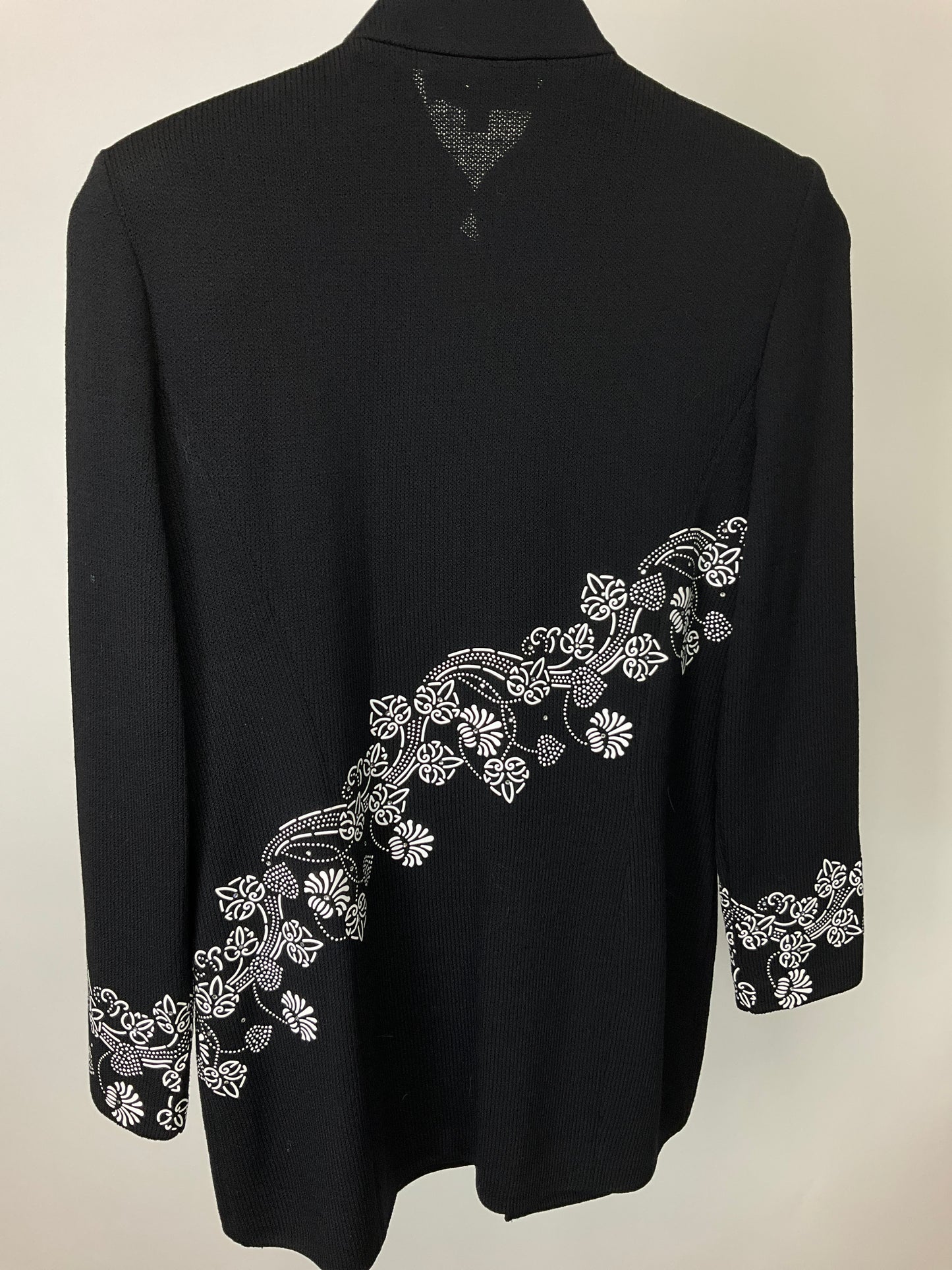 ST JOHN EVENING BLACK BLAZER SZ 8
