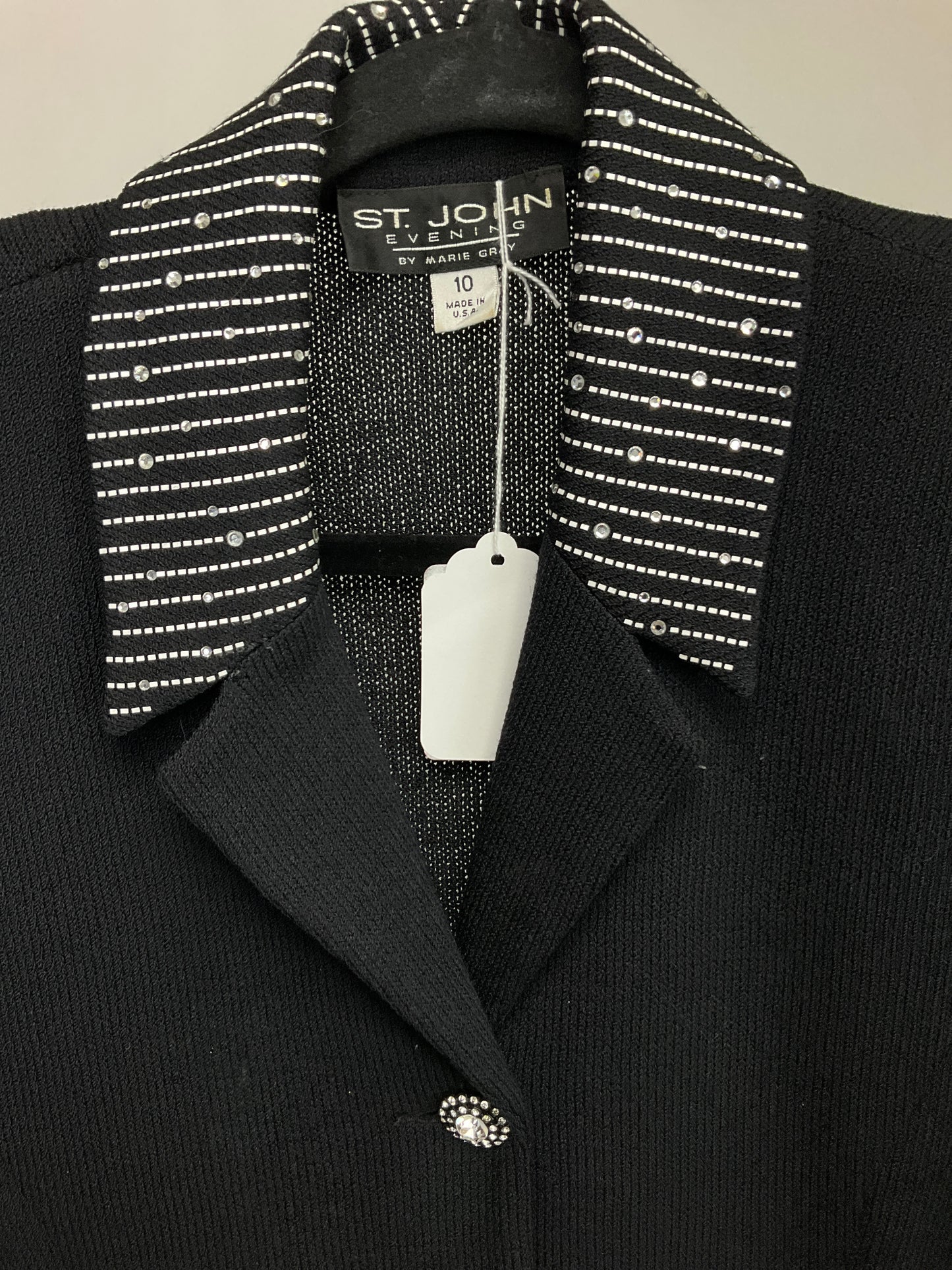 ST JOHN EVENING BLACK BLAZER SZ 10