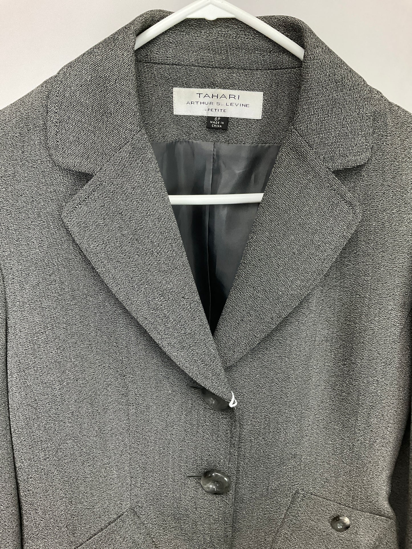 TAHARI GRAY BLAZER SZ 6P