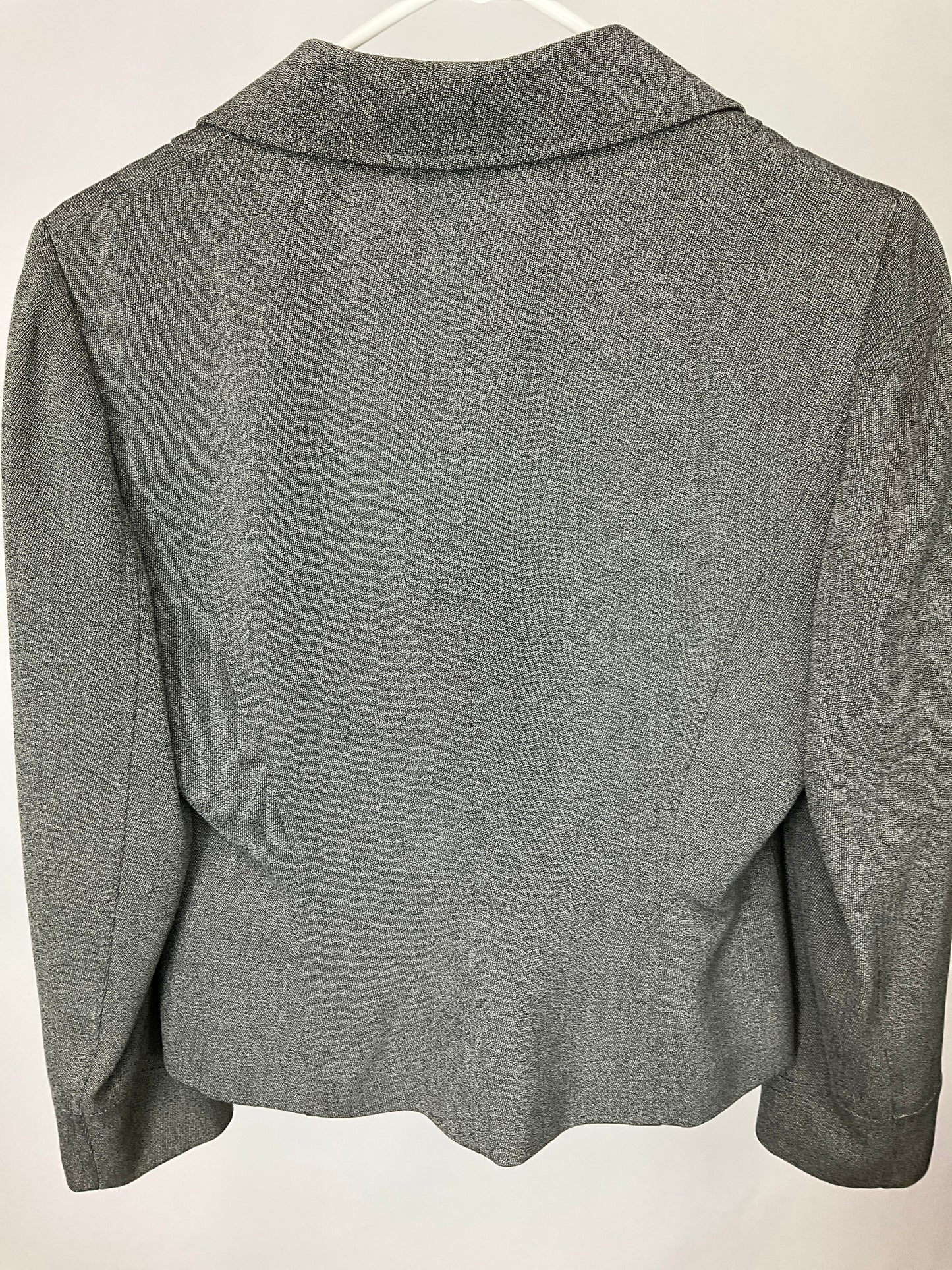 TAHARI GRAY BLAZER SZ 6P
