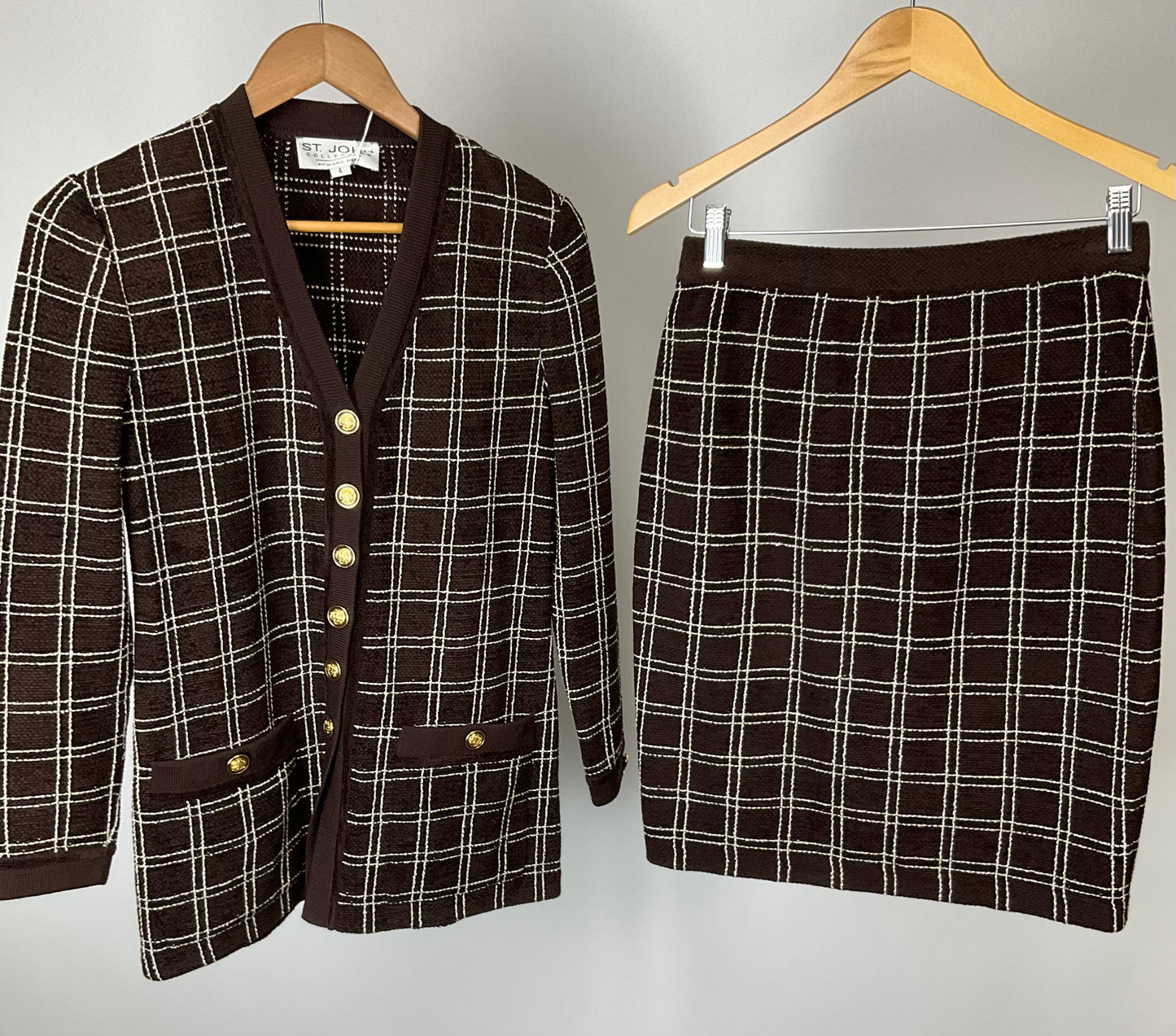ST JOHN COLLECTION BROWN/WHITE SKIRT SUIT SZ 4