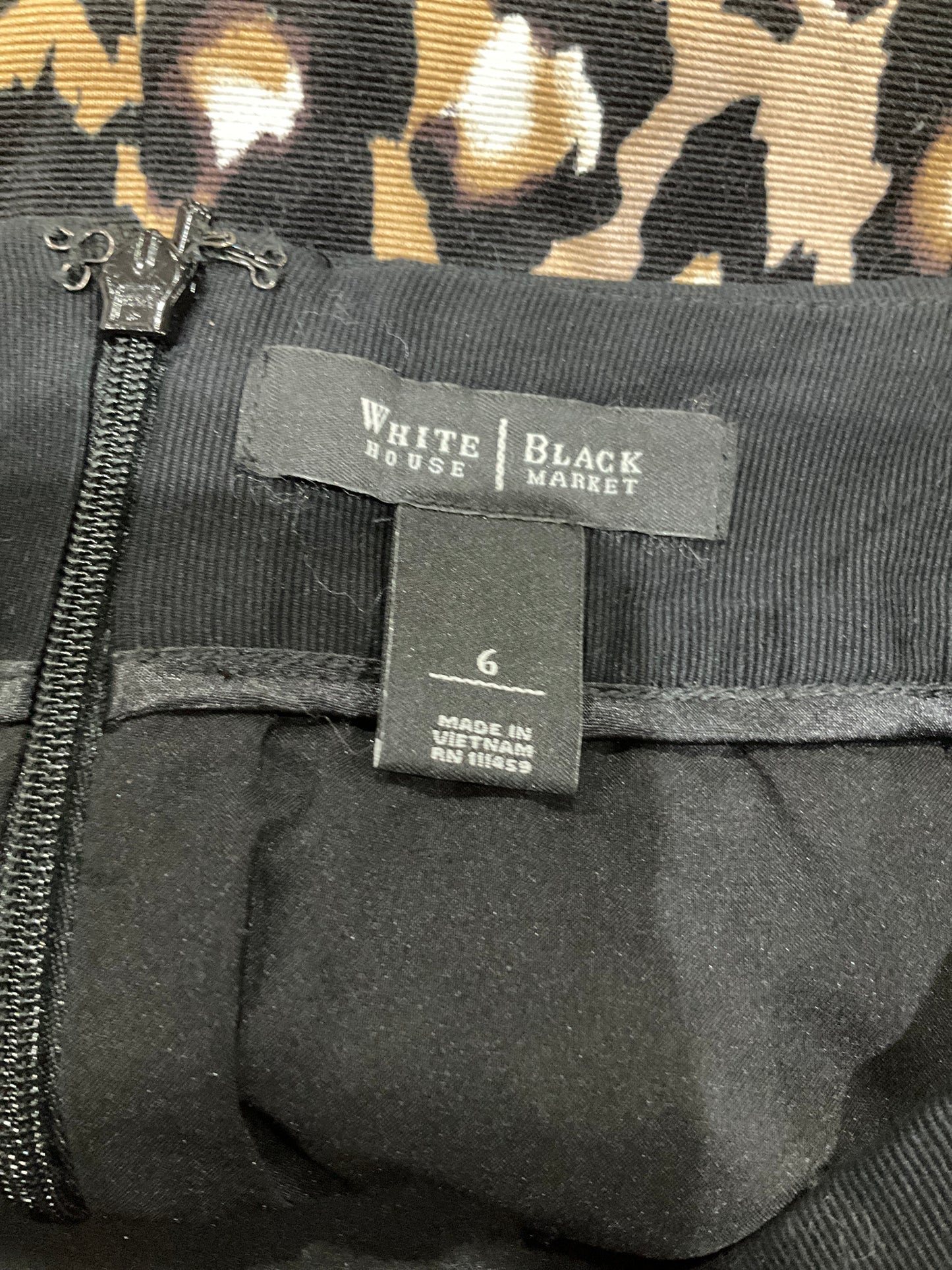 WHITE HOUSE BLACK MARKET ANIMAL PRINT SKIRT SZ 6