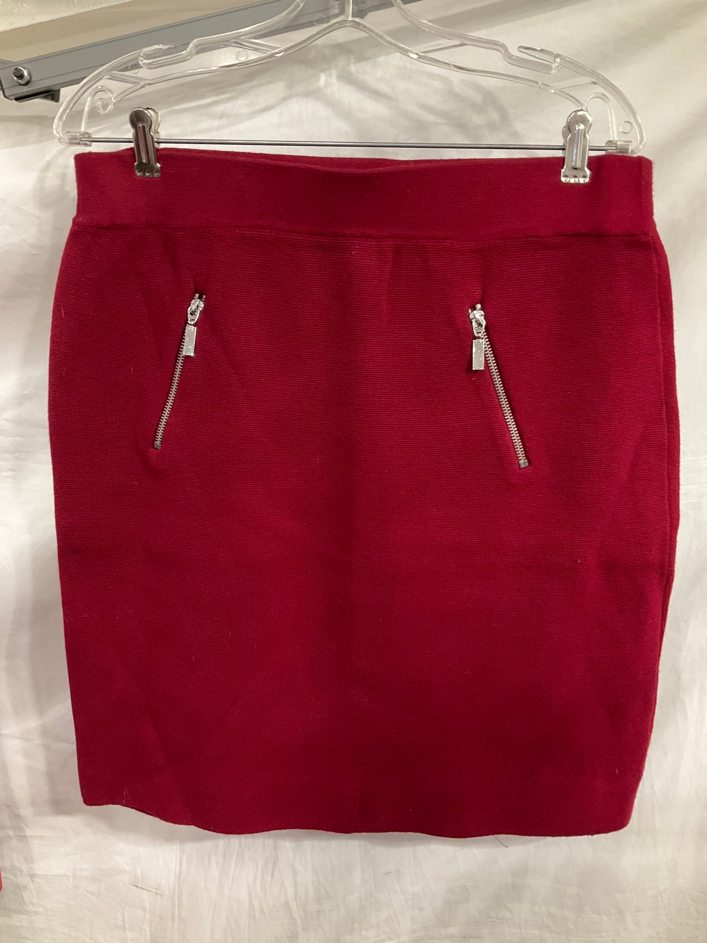 ALFANI RED SKIRT SZ L