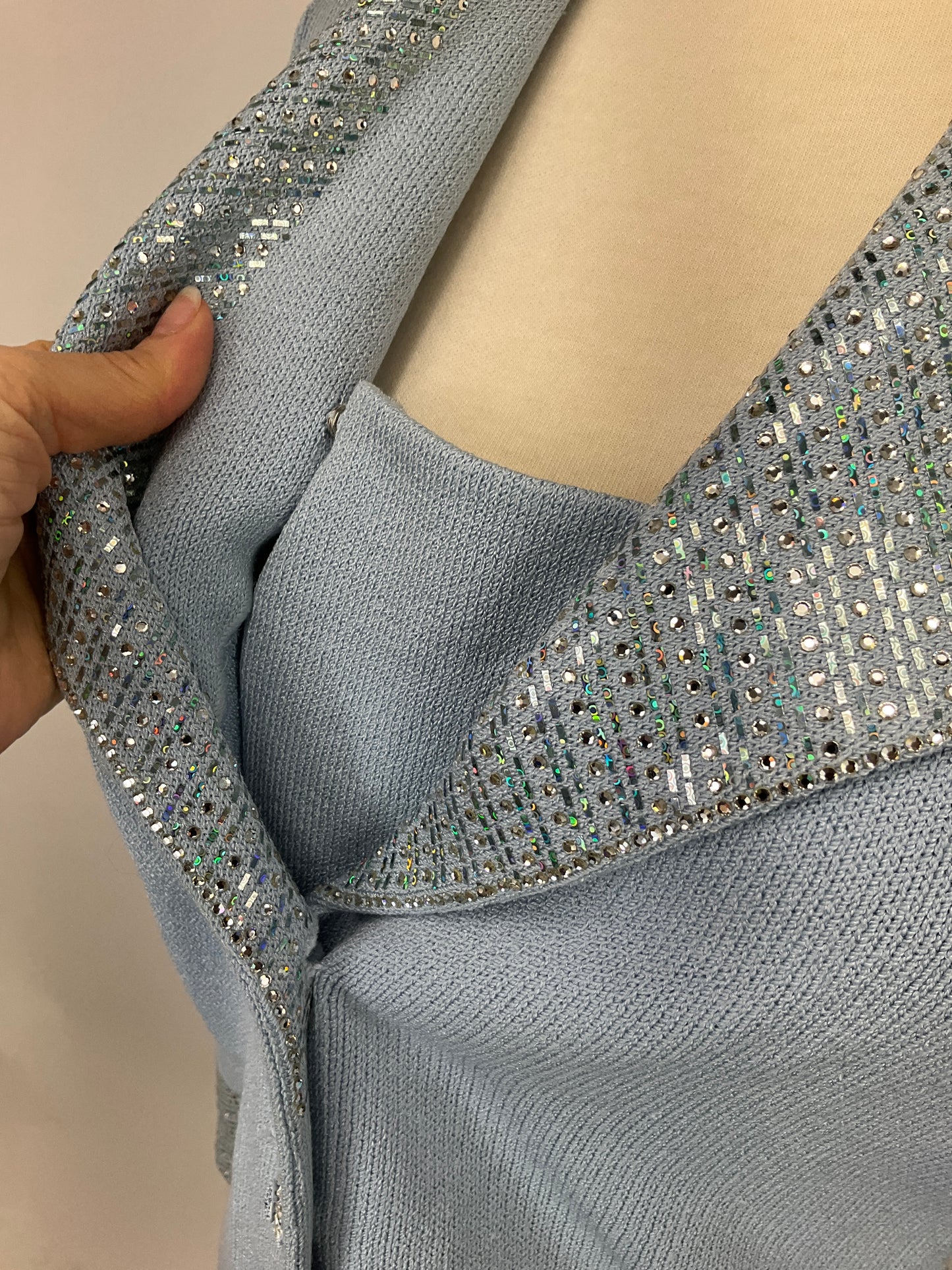 ST JOHN EVENING LIGHT BLUE BLAZER SZ 4