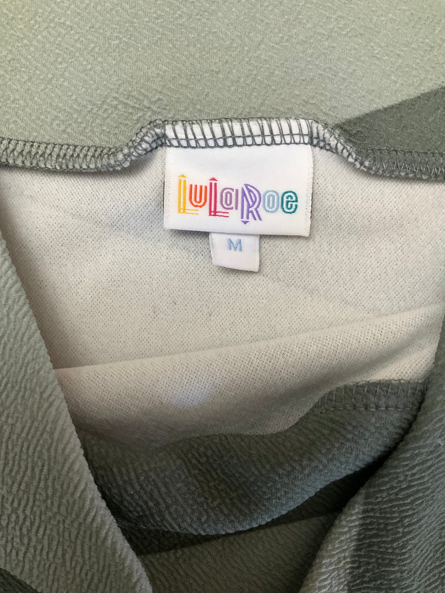 LULAROE GRAY/SAGE SKIRT S M