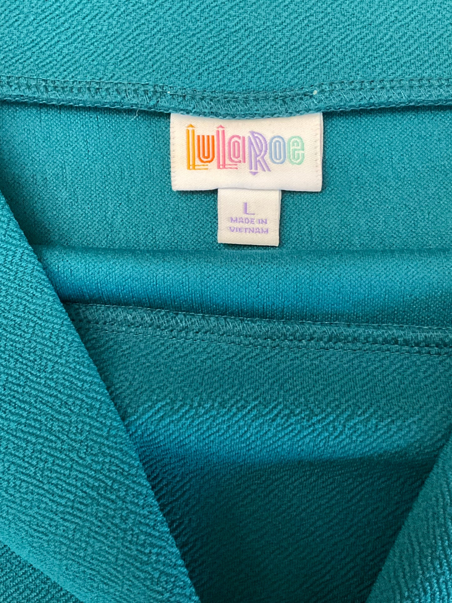 LULAROE GREEN/BLUE SKIRT SZ L