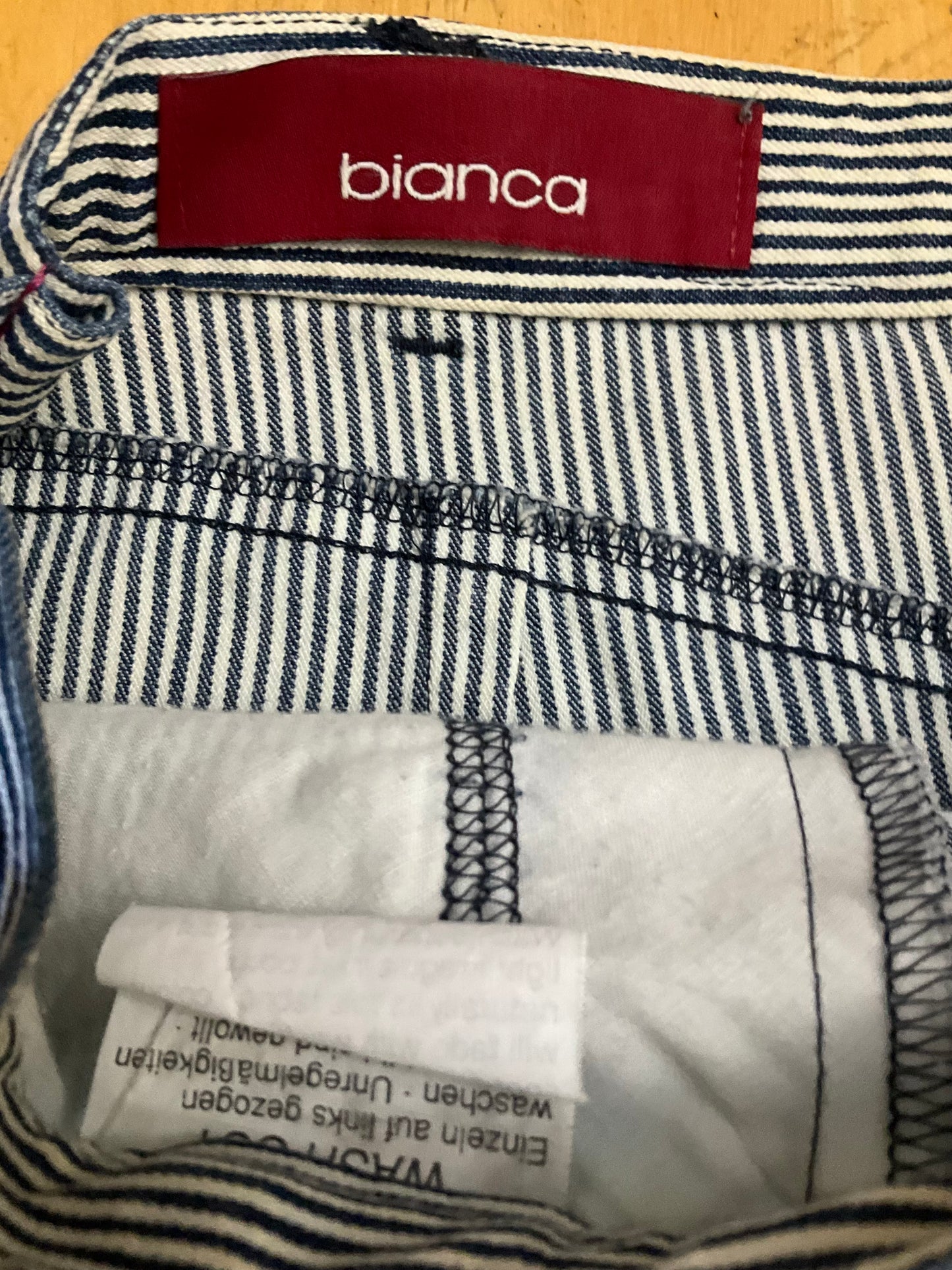 BIANCA BLUE WHITE SKIRT SZ S/M