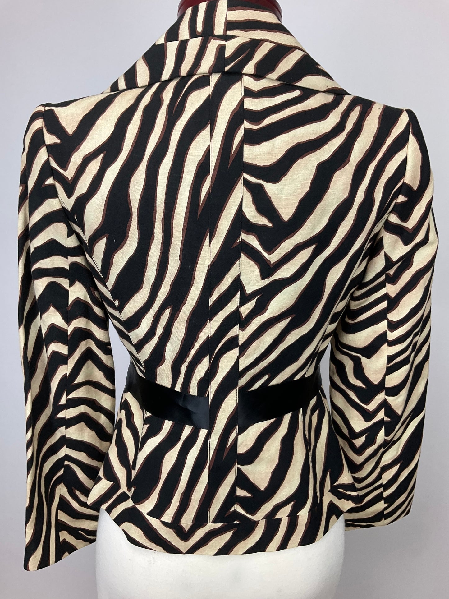 CALVIN KLEIN BLACK/TAN SKIRT SUIT SZ 4