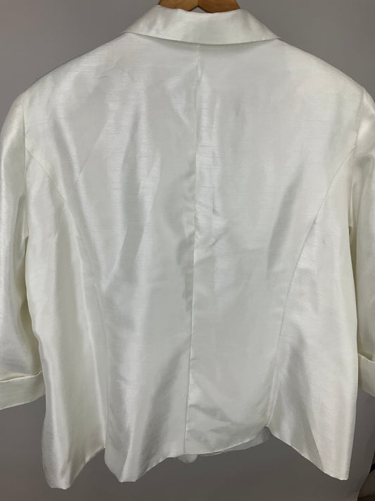 DANA KAY WHITE BLAZER SZ 20W