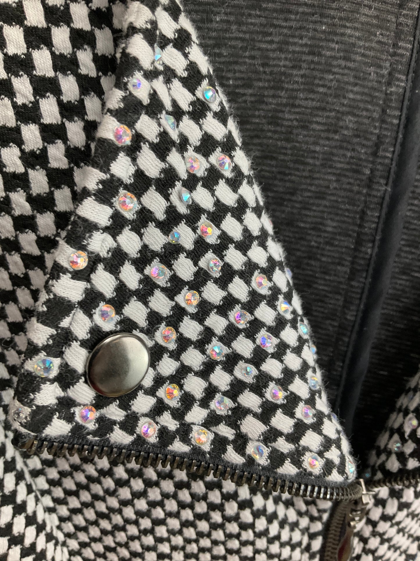 TORRID BLACK/WHITE BLAZER SZ 2X