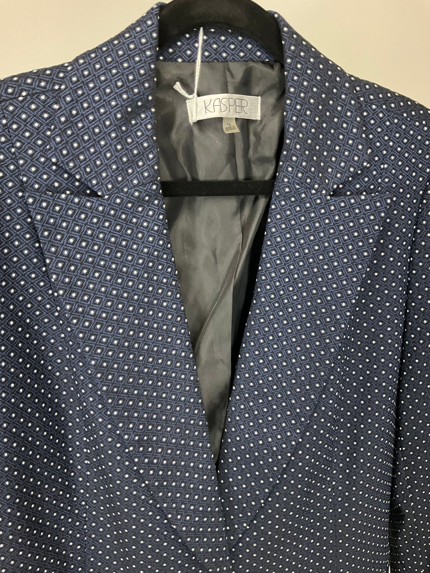 KASPER BLUE & WHITE BLAZER SZ 16