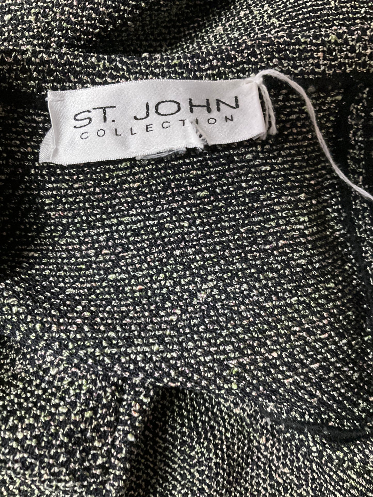 ST JOHN COLLECTION BLACK/WHITE SKIRT SZ 14-16