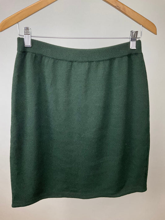 ST JOHN COLLECTION GREEN SKIRT SZ 10