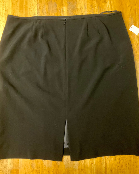 NO BRAND BLACK SKIRT SZ 22W