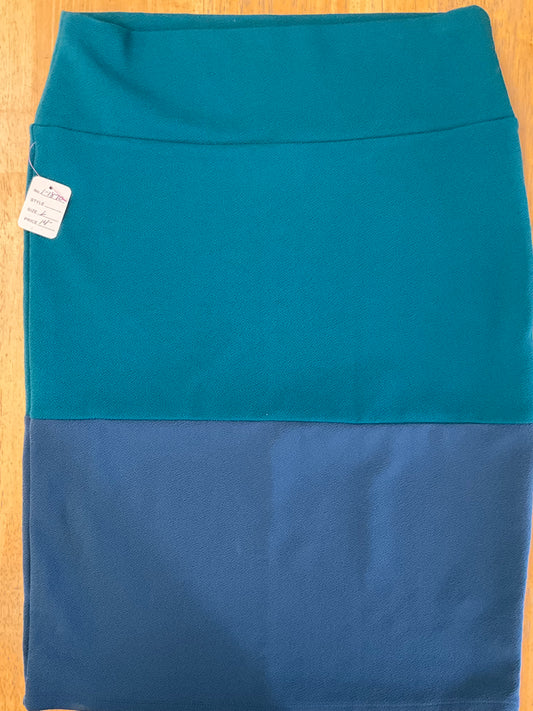 LULAROE GREEN/BLUE SKIRT SZ L