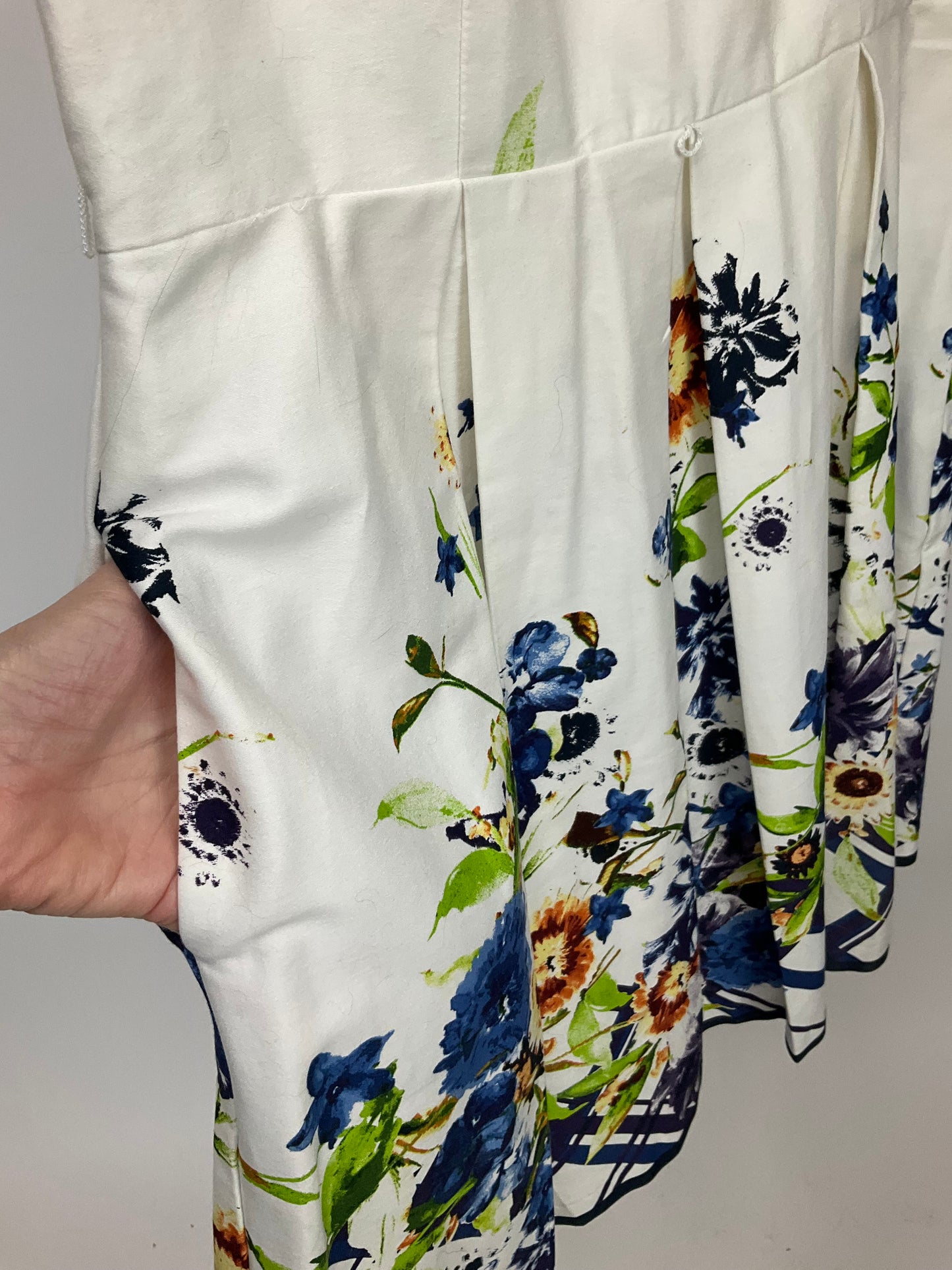 DB BLUE FLORAL DRESS SZ 12