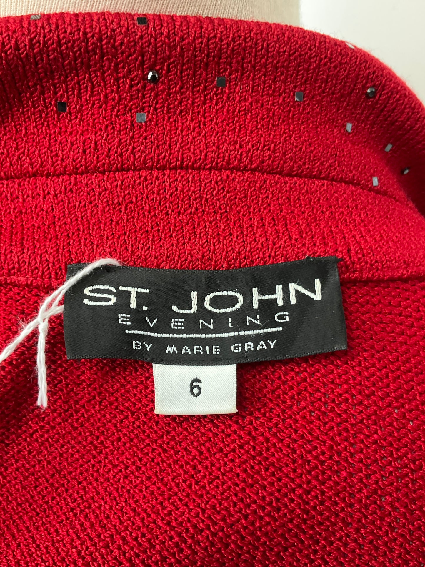 ST JOHN EVENING RED/BLACK SKIRT SUIT SZ 4/6