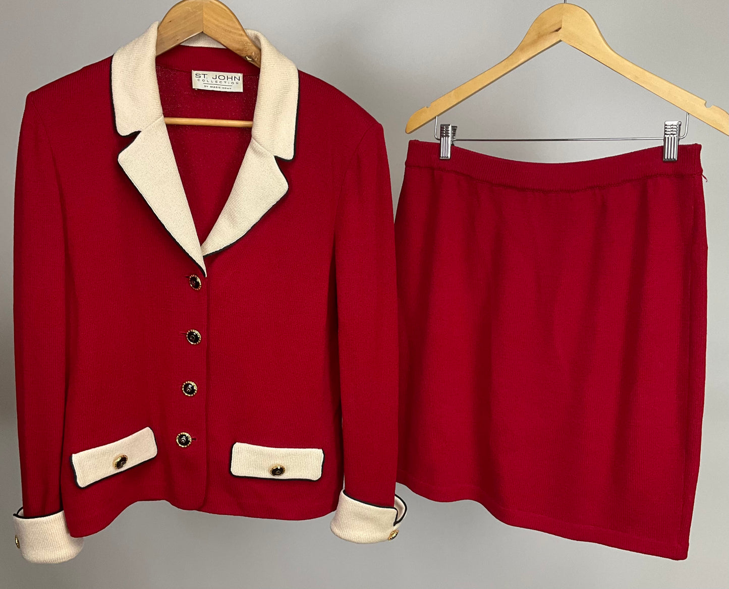 ST JOHN COLLECTION RED CREAM SKIRT SUIT SZ 12-14