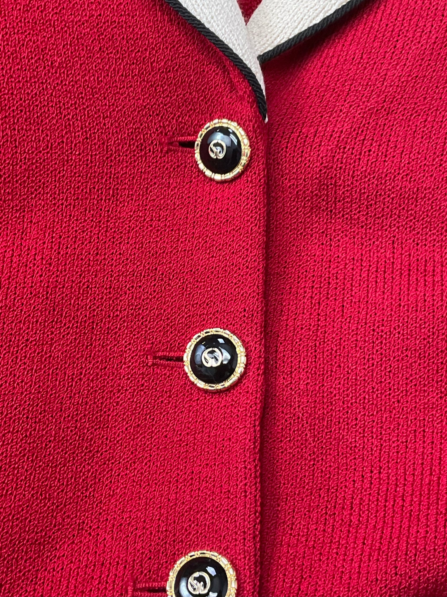 ST JOHN COLLECTION RED CREAM SKIRT SUIT SZ 12-14