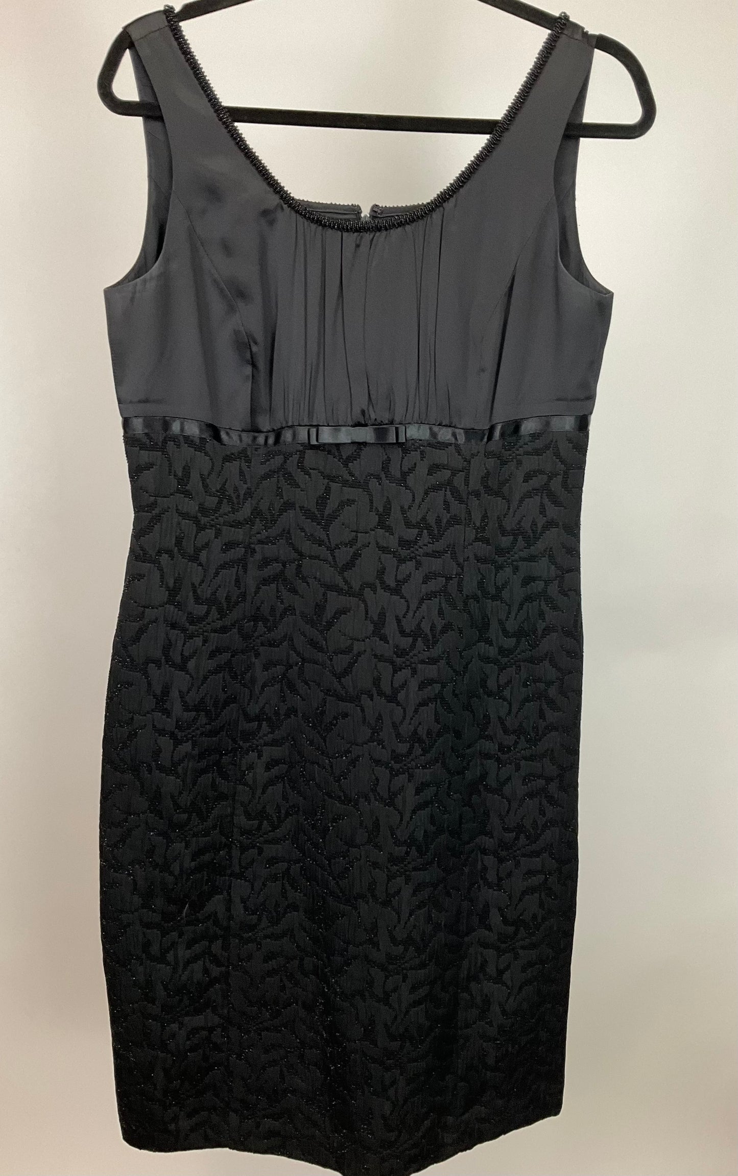 TAHARI BLACK DRESS SUIT SZ 8