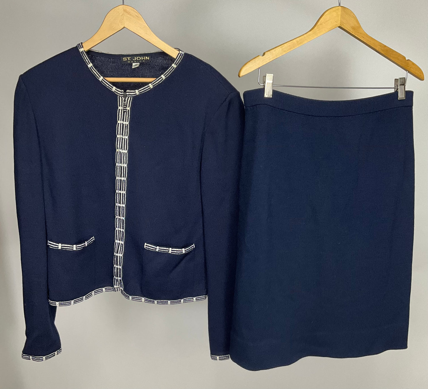 ST JOHN BASICS BLUE SKIRT SUIT SZ 14