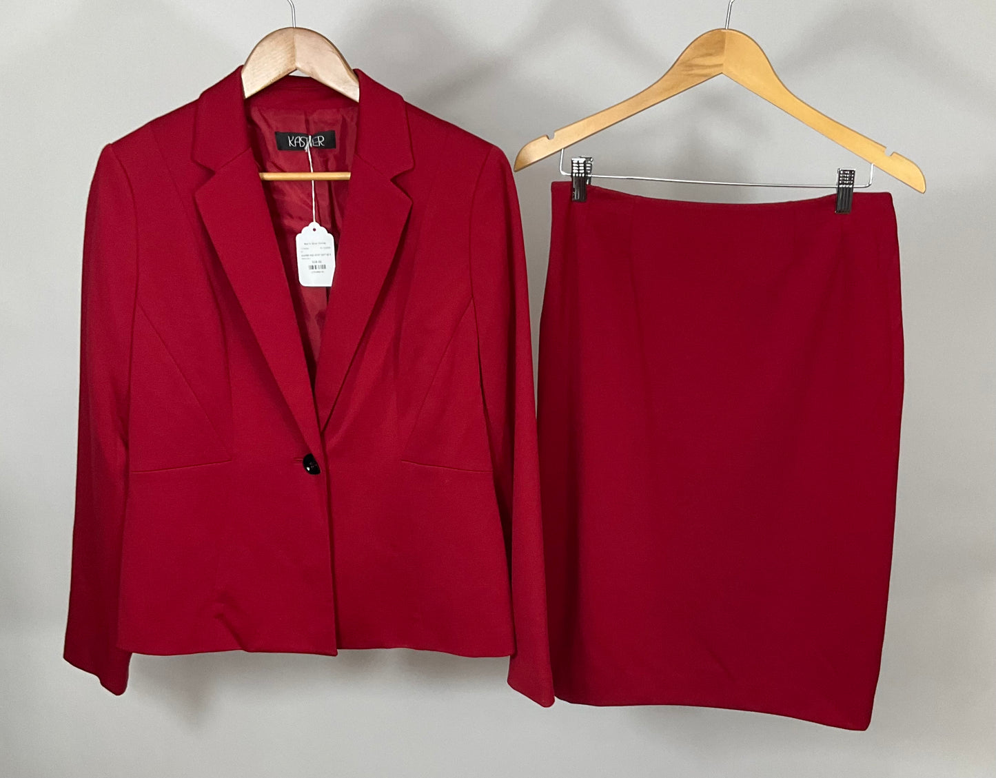 KASPER RED SKIRT SUIT SZ 6