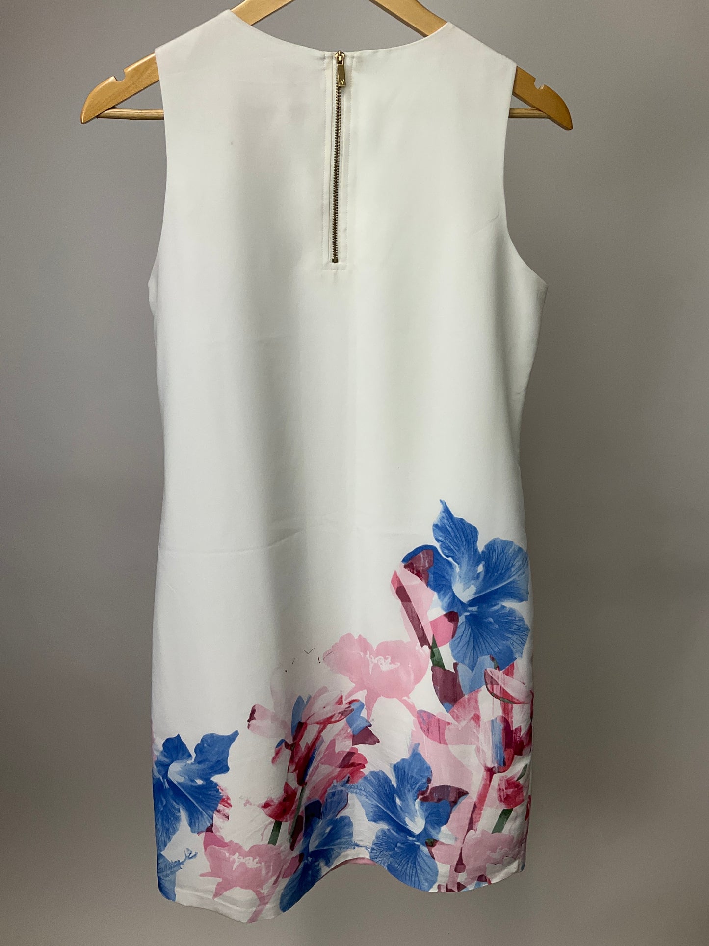 VINCE CAMUTO CREAM FLORAL DRESS SZ 8