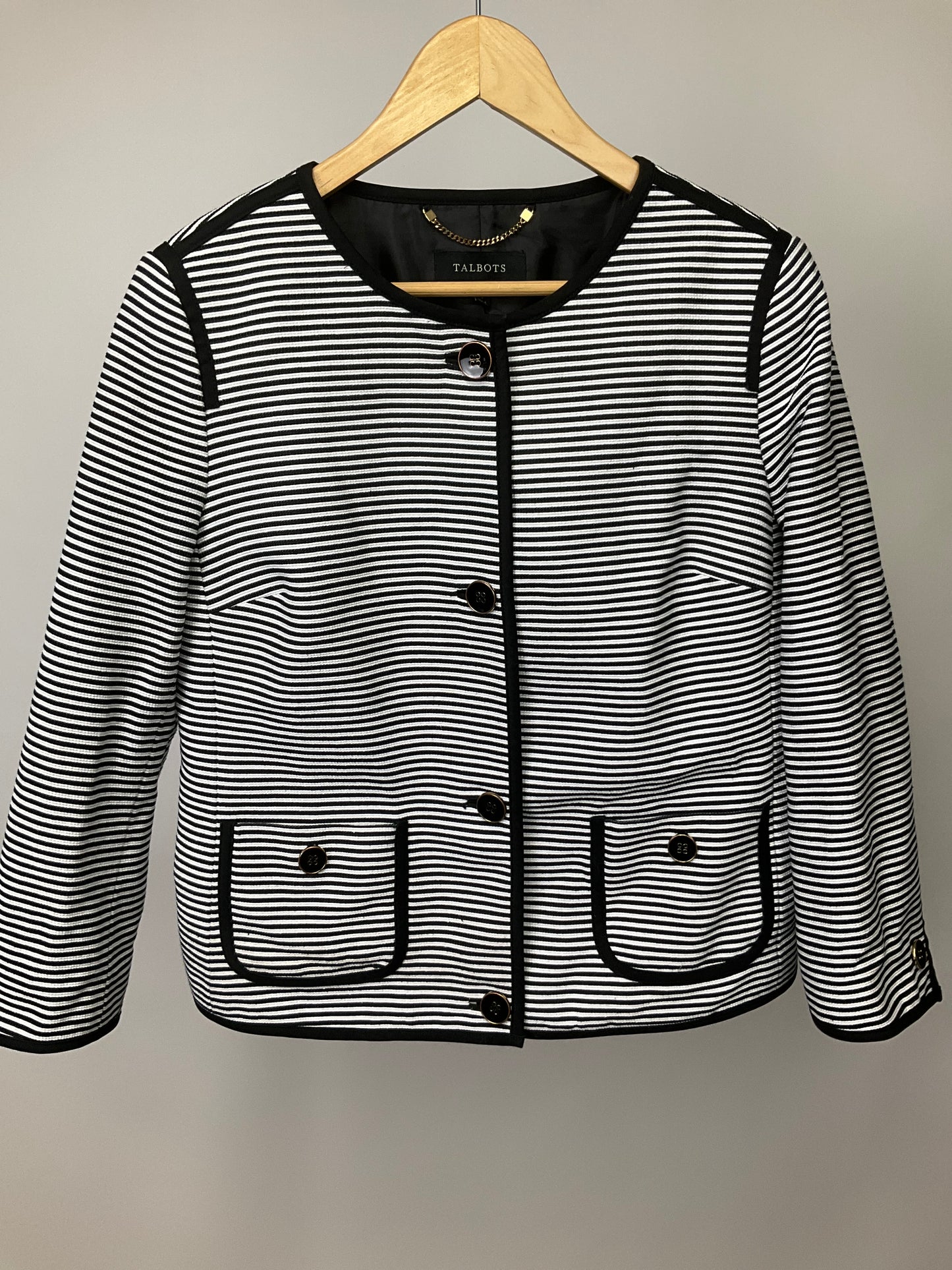 TALBOTS BLACK/WHITE BLAZER SZ 10
