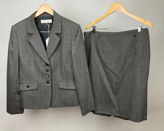 TAHARI GREY SKIRT SUIT SZ 14