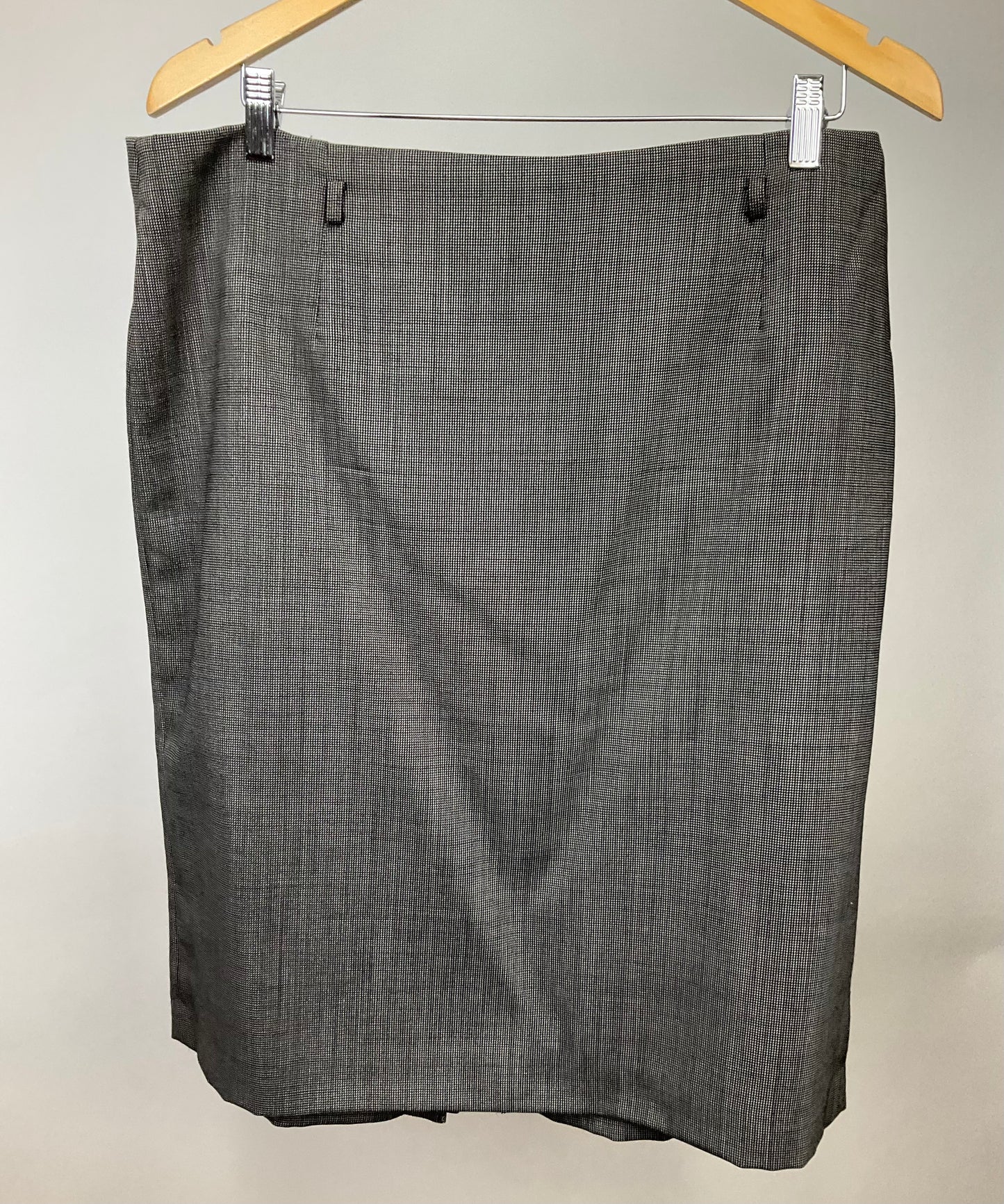 TAHARI GREY SKIRT SUIT SZ 14
