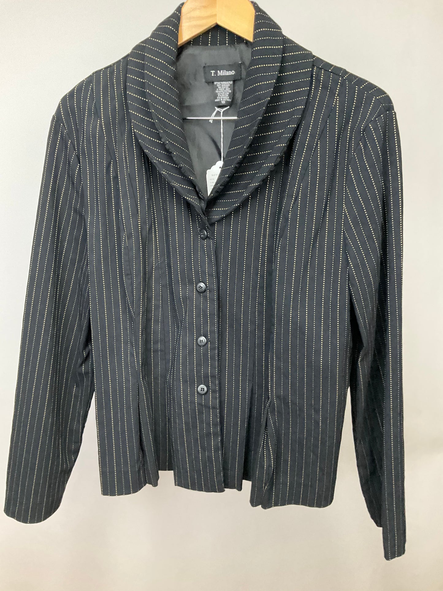 T MILANO BLACK PINSTRIP SKIRT SUIT SZ 18