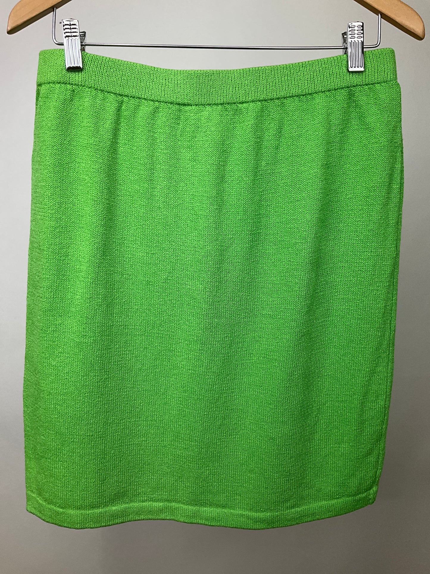 ST JOHN COLLECTION LIME SKIRT SZ 10