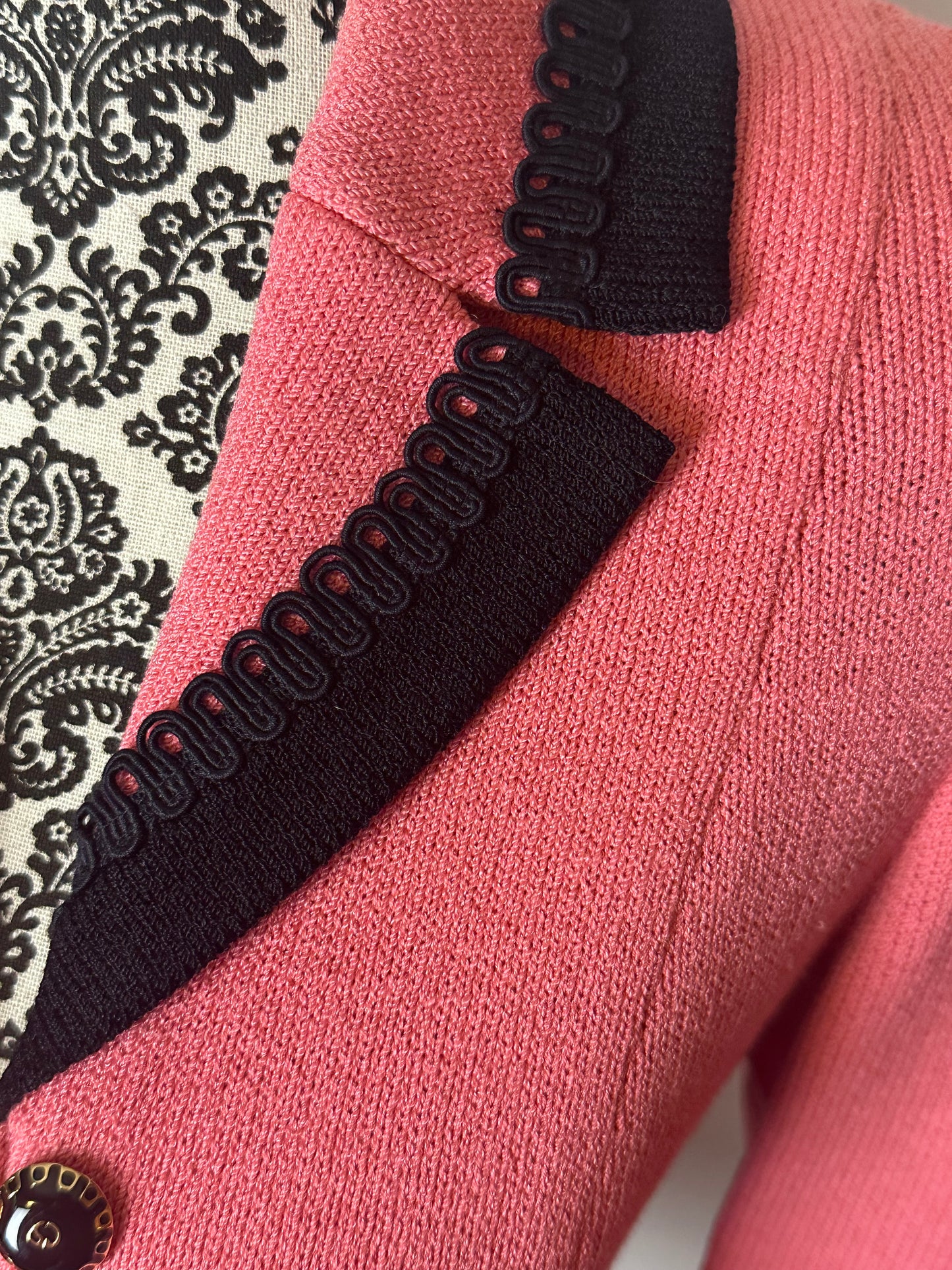 ST JOHN COLLECTION PINK BLAZER SZ 6