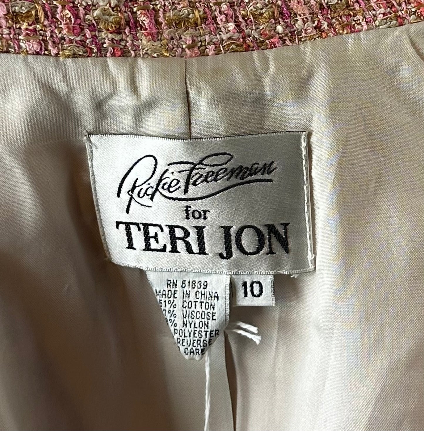 RICKIE FREEMAN FOR TERI JON PINK SUIT SZ 10