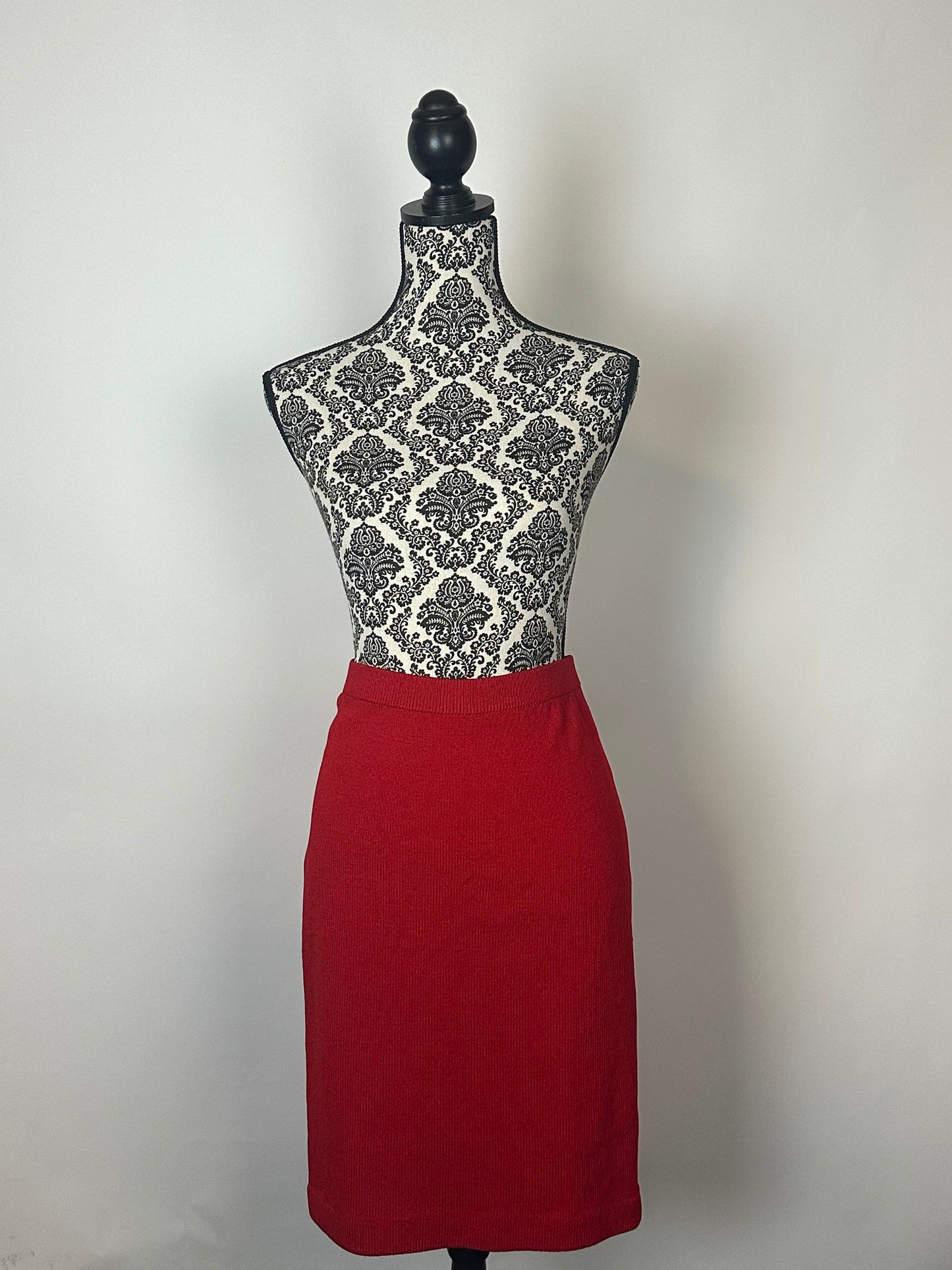 ST JOHN COLLECTION RED SKIRT SUIT SZ 8
