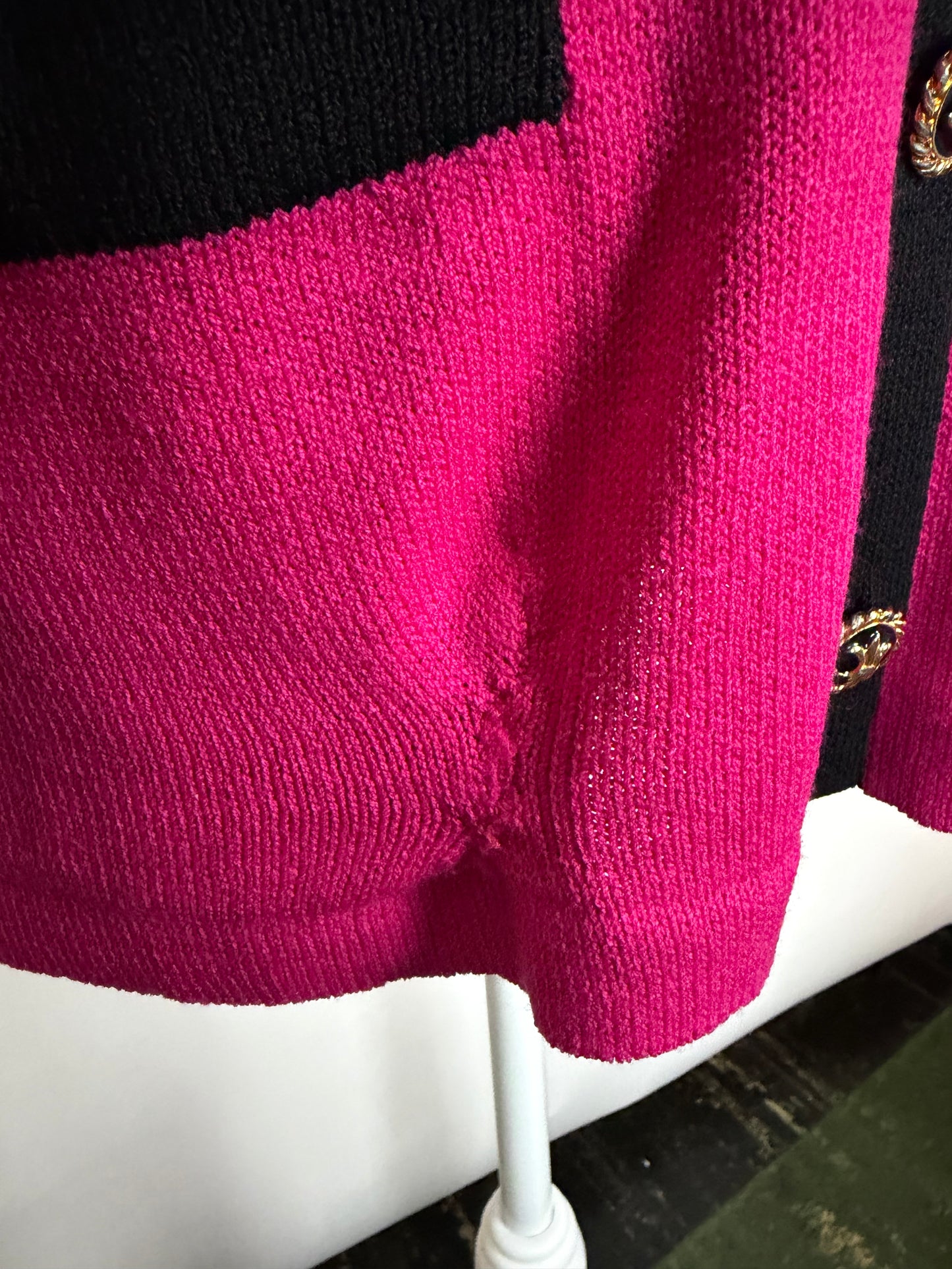 ST JOHN COLLECTION PINK AND BLACK LONG KNIT CARDIGAN SZ 8