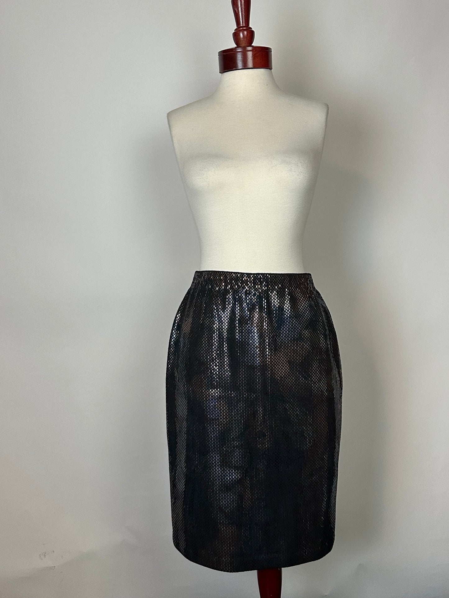 ST JOHN COUTURE BLACK RAINBOW PAILETTES SZ 4