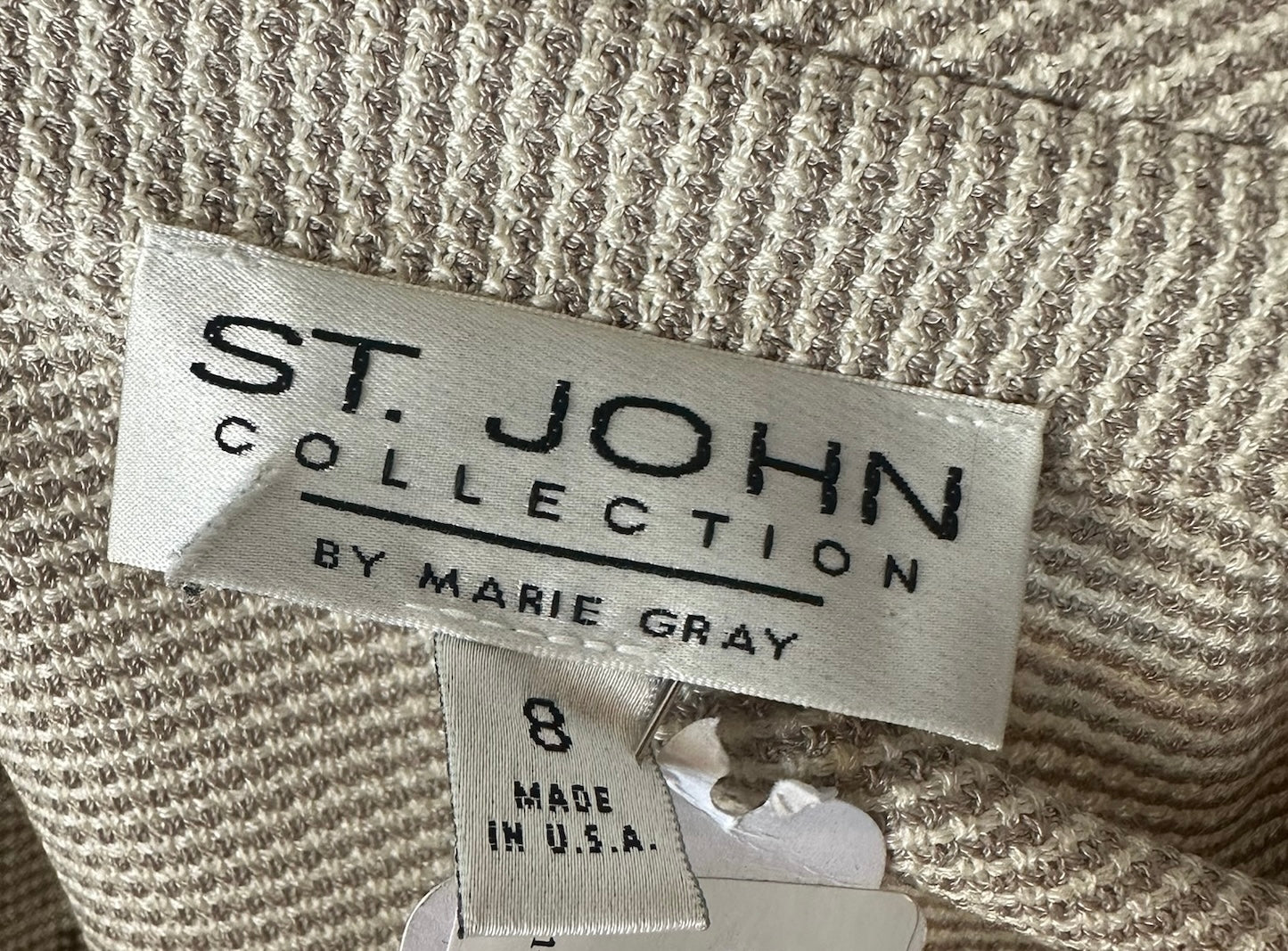 ST JOHN COLLECTION TAN BLAZER SZ 8