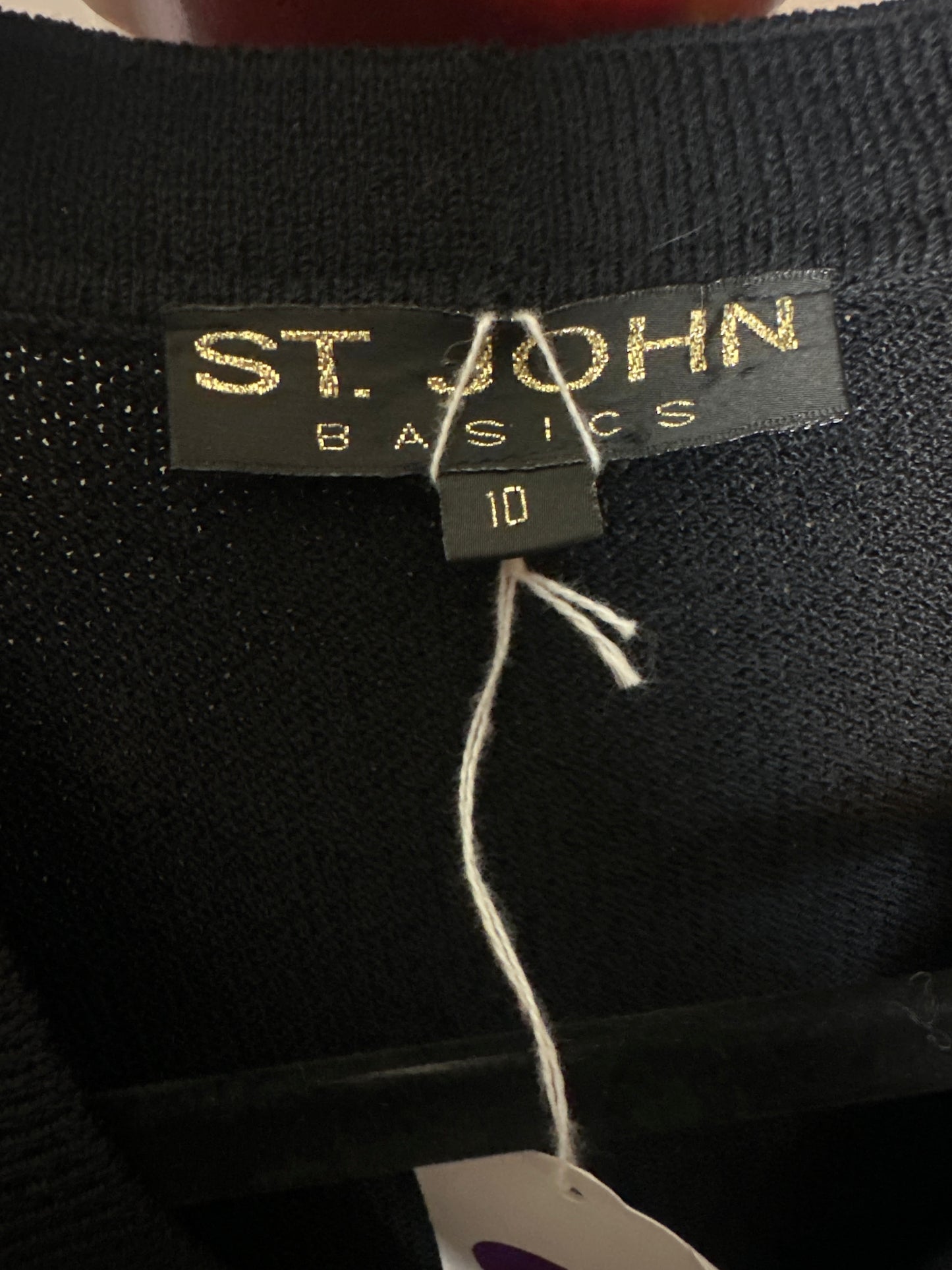 ST JOHN BASICS BLACK BLAZER SZ 10