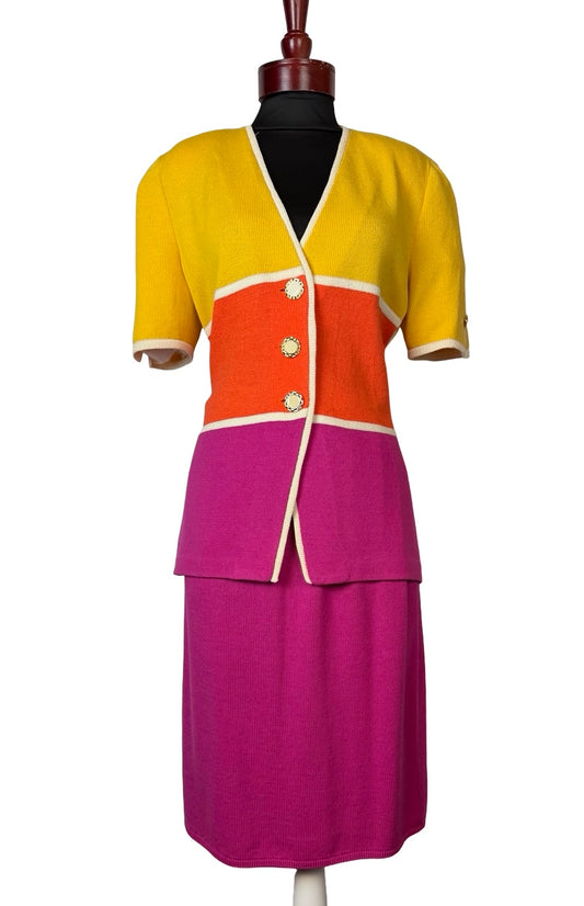 ST JOHN COLOR BLOCK SHORT SLEEVE SKIRT SUIT