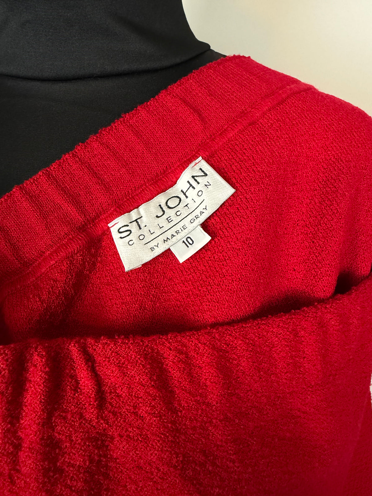 ST JOHN CRIMSON RED SKIRT SUIT