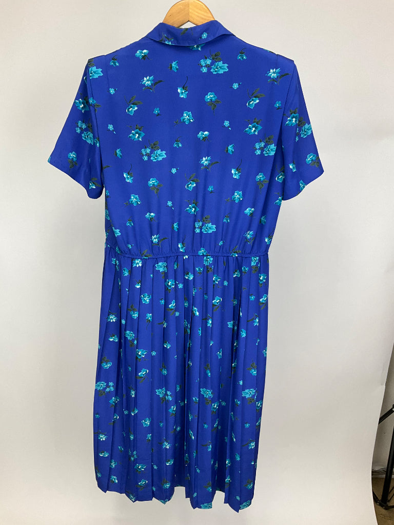 LESLIE FAY BLUE FLORAL DRESS SZ 14 – Best in Show Clothes LESLIE FAY BLUE FLORAL DRESS SZ 14 – Best in Show Clothes